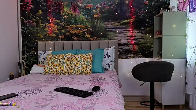 MadameDeFeu online show from January 6, 2025, 7:20 am