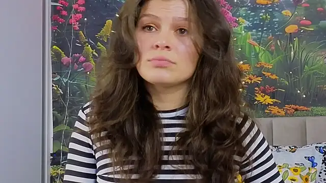 MadameDeFeu online show from March 4, 2025, 8:35 am