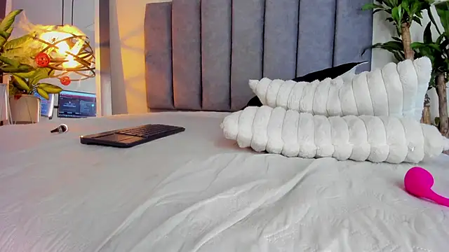 Snapshot of gabriela__gomez chatting on October 26, 2025, 2:23 pm gabriela gomez online show from October 26, 2025, 2:23 pm