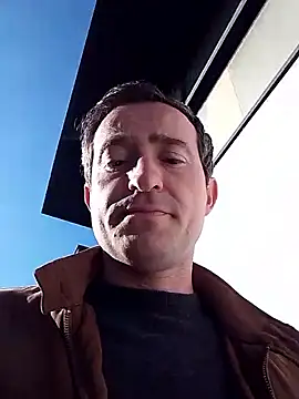 Snapshot of openlegsforyou chatting on October 18, 2025, 8:37 am openlegsforyou online show from October 18, 2025, 8:37 am