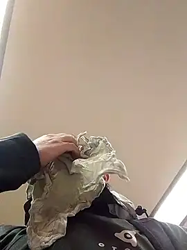 Snapshot of openlegsforyou chatting on November 20, 2025, 6:24 am openlegsforyou online show from November 20, 2025, 6:24 am