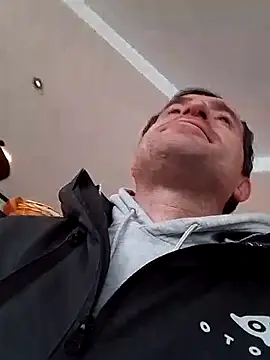 Snapshot of openlegsforyou chatting on November 25, 2025, 12:16 pm openlegsforyou online show from November 25, 2025, 12:16 pm