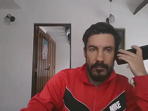 elkike1980 online show from July 2, 2026, 1:28 pm