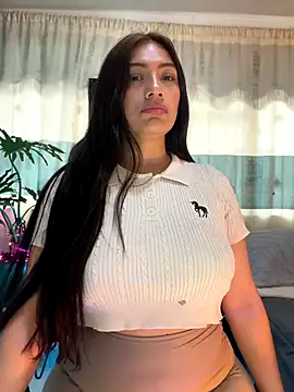 emmily d online show from November 30, 2025, 9:19 pm