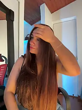 Snapshot of emmily_d chatting on February 23, 2026, 6:38 pm emmily d online show from February 23, 2026, 6:38 pm