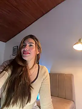 emmily d online show from June 19, 2026, 6:56 pm