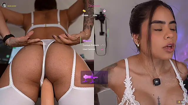 penelopesexx online show from January 18, 2026, 8:23 pm