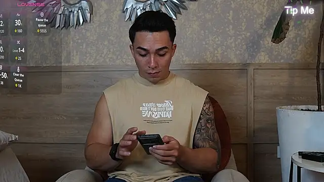 Ryan Hunt online show from October 15, 2025, 12:16 pm