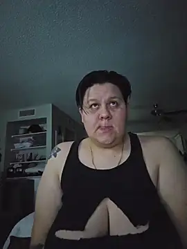 Snapshot of DevilDahm chatting on February 9, 2026, 5:55 am DevilDahm online show from February 9, 2026, 5:55 am