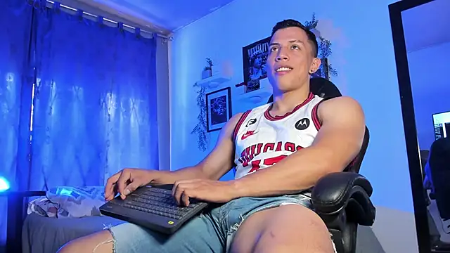 Snapshot of ThomsEvery_ chatting on November 6, 2025, 4:41 pm ThomsEvery online show from November 6, 2025, 4:41 pm