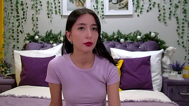 NicoleLimp online show from December 28, 2024, 2:43 am