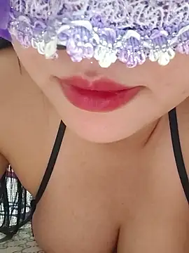 Snapshot of girldam95 chatting on January 17, 2026, 5:56 am girldam95 online show from January 17, 2026, 5:56 am