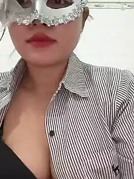 Snapshot of girldam95 chatting on February 25, 2026, 4:22 am girldam95 online show from February 25, 2026, 4:22 am