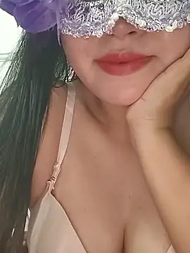 Snapshot of girldam95 chatting on March 5, 2026, 6:42 am girldam95 online show from March 5, 2026, 6:42 am