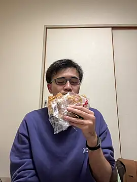 Snapshot of ryusei18570 chatting on March 3, 2026, 10:15 pm ryusei18570 online show from March 3, 2026, 10:15 pm