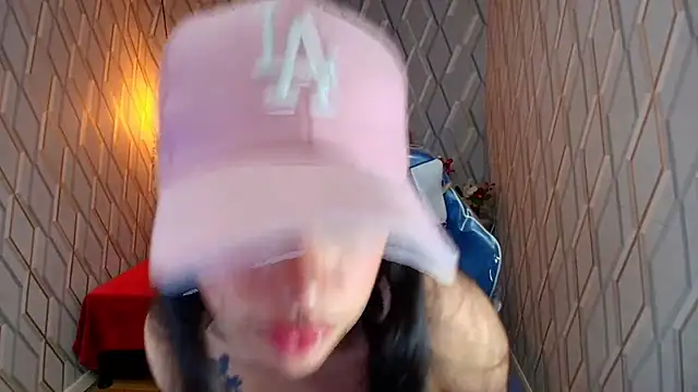 Snapshot of Angelchristix chatting on December 2, 2025, 12:43 pm Angelchristix online show from December 2, 2025, 12:43 pm