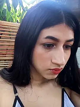 Snapshot of Julix_A chatting on February 9, 2025, 6:37 pm Julix A online show from February 9, 2025, 6:37 pm