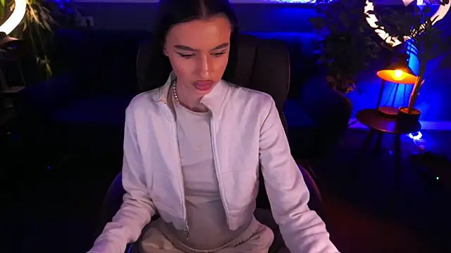 Snow WhiteeeX online show from January 29, 2025, 6:01 am