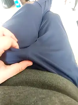 reelciii21 online show from December 31, 2024, 10:37 am