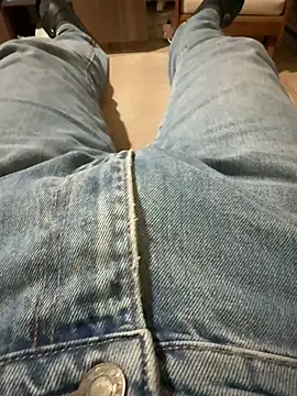 reelciii21 online show from October 3, 2025, 4:26 pm