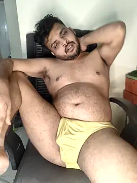 Snapshot of Mr_Handsome_hunk chatting on October 12, 2025, 12:42 am Mr Handsome hunk online show from October 12, 2025, 12:42 am