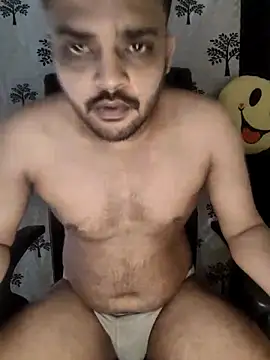 Snapshot of Mr_Handsome_hunk chatting on November 2, 2025, 5:32 am Mr Handsome hunk online show from November 2, 2025, 5:32 am