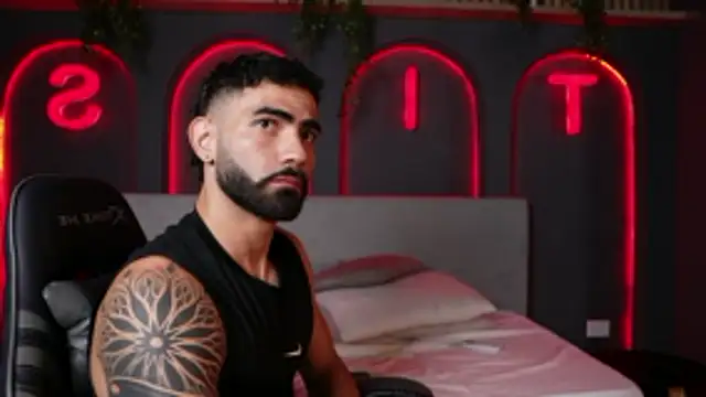 Austin bolt online show from November 3, 2025, 2:13 am