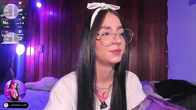 Snapshot of Alice_woodville chatting on November 28, 2025, 1:41 am Alice woodville online show from November 28, 2025, 1:41 am