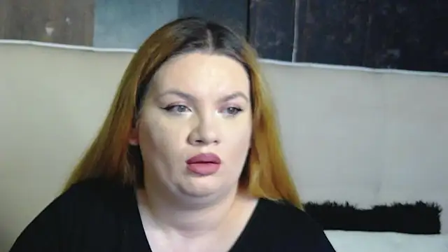 MelanieBrownn online show from January 12, 2026, 7:02 am