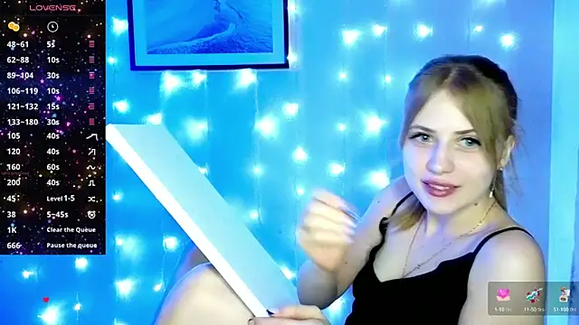 PureAlisMiracle online show from January 24, 2025, 2:41 pm