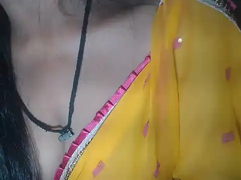 Snapshot of Indianstreamm chatting on March 6, 2025, 5:00 pm Indianstreamm online show from March 6, 2025, 5:00 pm