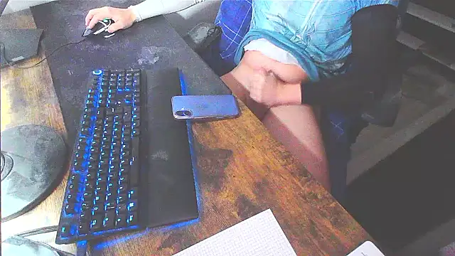 Snapshot of WouldLovetoFuckYou666 chatting on January 10, 2026, 2:41 pm WouldLovetoFuckYou666 online show from January 10, 2026, 2:41 pm