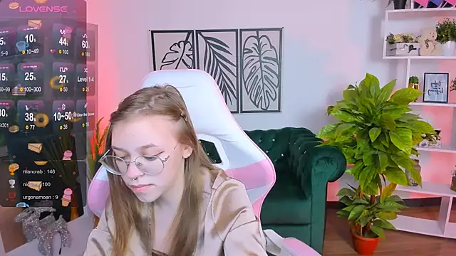 Snapshot of LayriantaVee chatting on January 19, 2025, 10:06 am LayriantaVee online show from January 19, 2025, 10:06 am