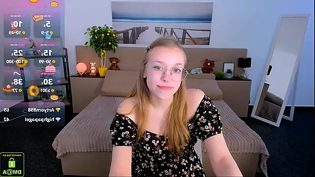 Snapshot of LayriantaVee chatting on February 13, 2025, 10:12 am LayriantaVee online show from February 13, 2025, 10:12 am