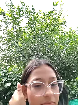 Snapshot of Ary-18 chatting on January 23, 2025, 1:24 pm Ary-18 online show from January 23, 2025, 1:24 pm