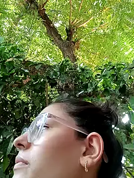 Snapshot of Ary-18 chatting on January 29, 2025, 7:22 pm Ary-18 online show from January 29, 2025, 7:22 pm