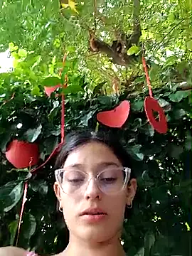 Snapshot of Ary-18 chatting on February 18, 2025, 8:25 pm Ary-18 online show from February 18, 2025, 8:25 pm