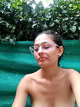 Snapshot of Ary-18 chatting on February 19, 2025, 2:12 pm Ary-18 online show from February 19, 2025, 2:12 pm