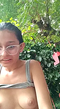 Snapshot of Ary-18 chatting on February 25, 2025, 10:18 pm Ary-18 online show from February 25, 2025, 10:18 pm