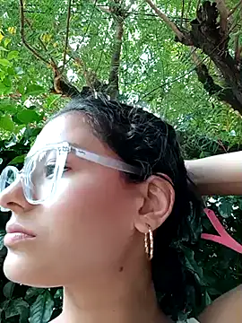 Snapshot of Ary-18 chatting on March 7, 2025, 7:16 pm Ary-18 online show from March 7, 2025, 7:16 pm