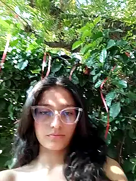 Snapshot of Ary-18 chatting on March 10, 2025, 2:05 pm Ary-18 online show from March 10, 2025, 2:05 pm