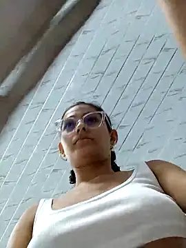 Snapshot of Ary-18 chatting on March 21, 2025, 1:56 pm Ary-18 online show from March 21, 2025, 1:56 pm