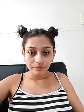 Snapshot of Ary-18 chatting on September 12, 2025, 2:06 pm Ary-18 online show from September 12, 2025, 2:06 pm