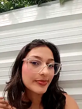 Snapshot of Ary-18 chatting on September 15, 2025, 1:44 pm Ary-18 online show from September 15, 2025, 1:44 pm