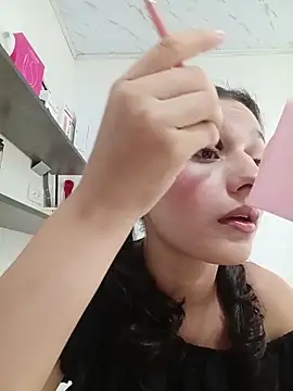 Snapshot of Ary-18 chatting on October 24, 2025, 2:02 pm Ary-18 online show from October 24, 2025, 2:02 pm