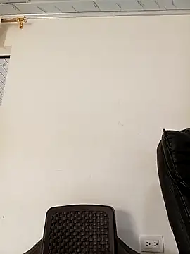 Snapshot of Ary-18 chatting on November 1, 2025, 3:03 pm Ary-18 online show from November 1, 2025, 3:03 pm