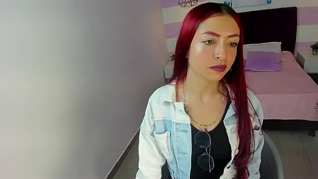 Snapshot of Scarlett__bell chatting on February 5, 2026, 1:27 pm Scarlett bell online show from February 5, 2026, 1:27 pm