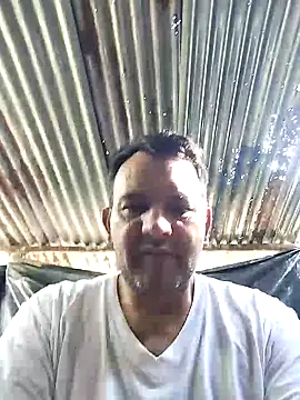 Snapshot of RogueTraveler chatting on February 19, 2025, 2:12 pm RogueTraveler online show from February 19, 2025, 2:12 pm