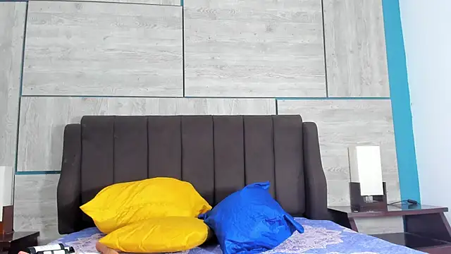 Snapshot of ZaritaLenon chatting on December 17, 2025, 10:38 pm ZaritaLenon online show from December 17, 2025, 10:38 pm