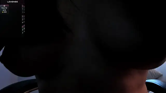 Snapshot of AmberFarrell chatting on February 18, 2025, 2:16 am AmberFarrell online show from February 18, 2025, 2:16 am